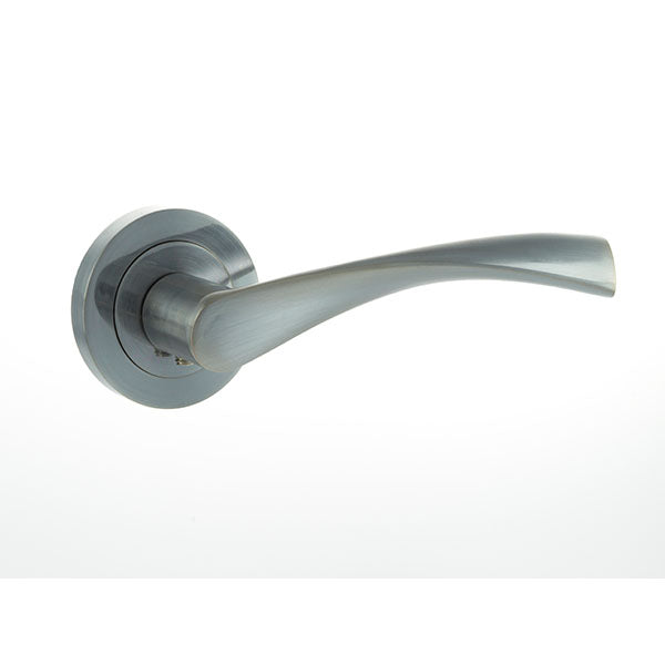 LR246 Lever Handle on round rose