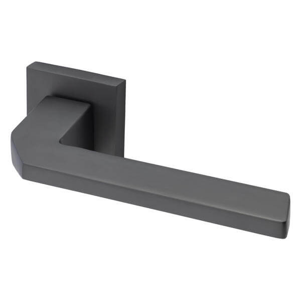 LR4123 Denvivo lever handle on square